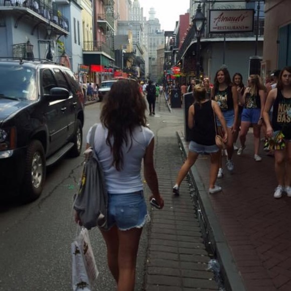 Meet your Posher, Gina - Picture 1 of 3